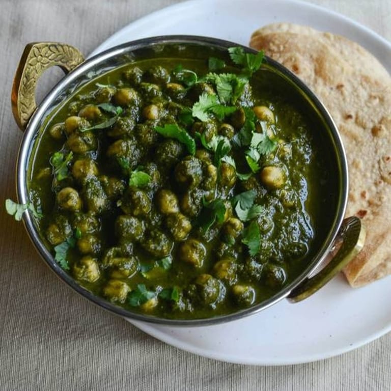 Delicious Saag Dishes at Our Indian Restaurant